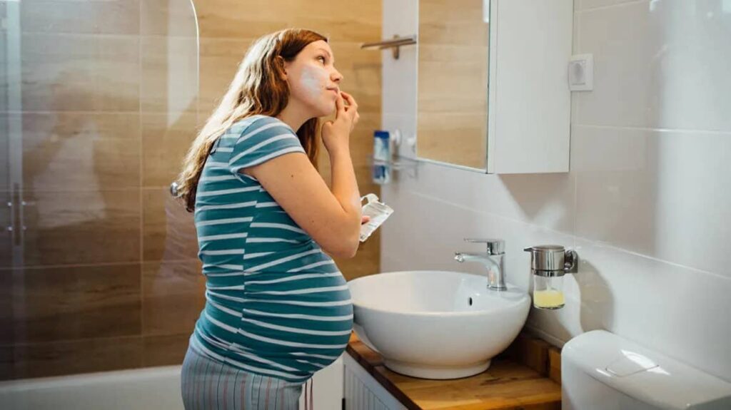 طريقة تنظيف البشرة للحامل